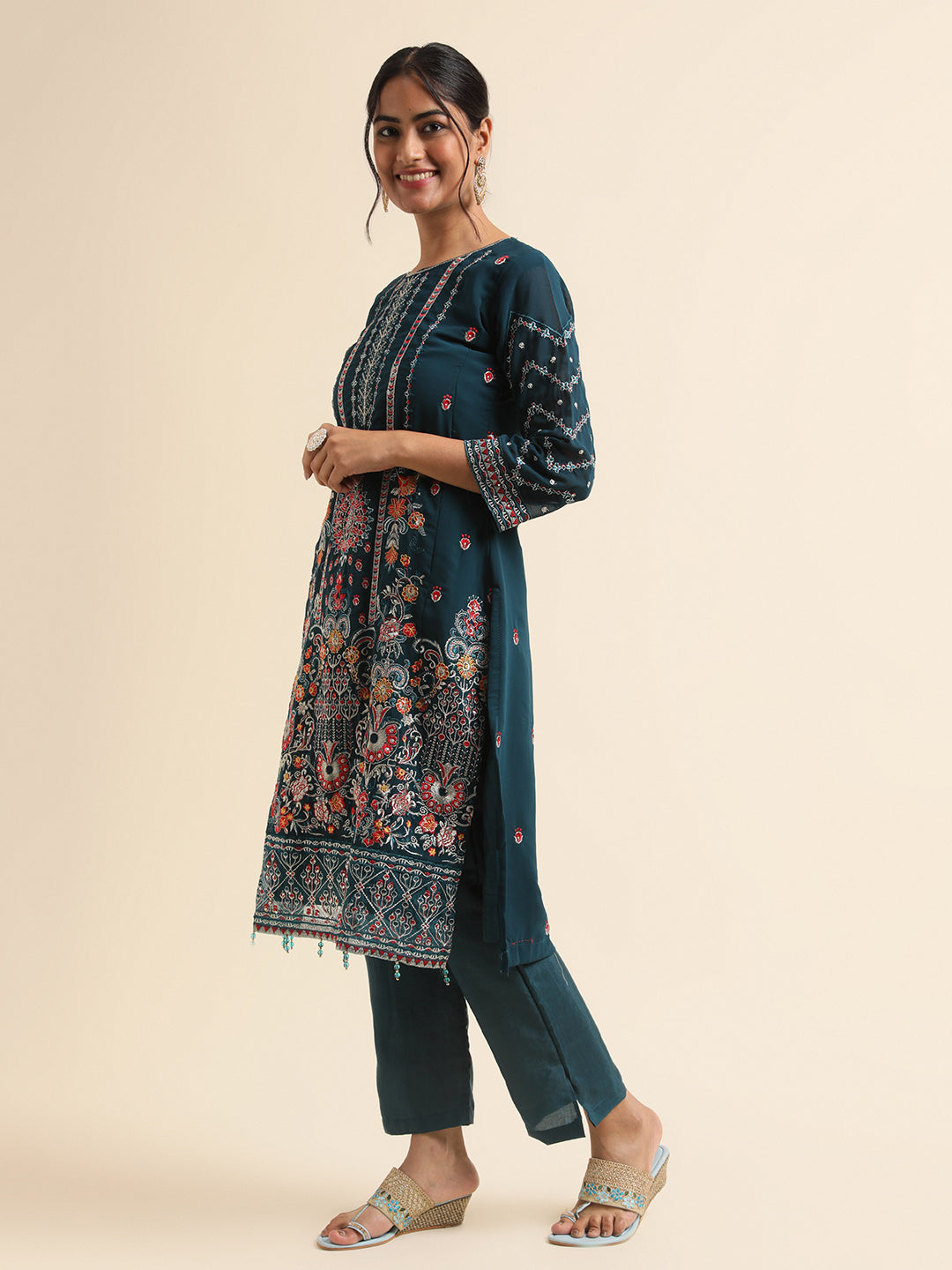 Pakistani Suit Design: Elevate Your Style with Exquisite Elegance