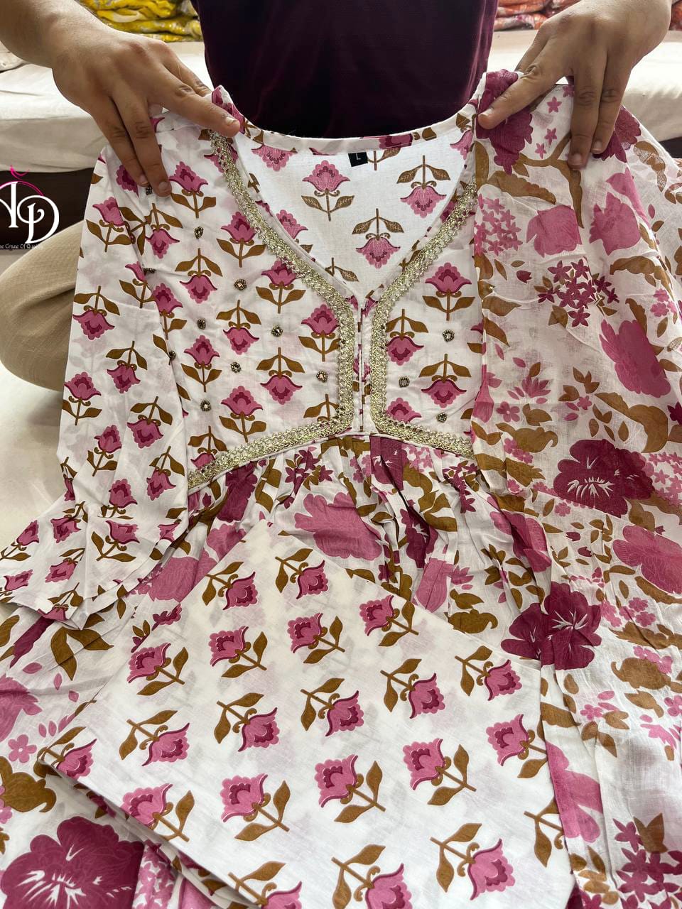 Indian Beautiful Heavy Cotton Embroidery Work Women Kurti, Pant With Dupatta Set Wedding Festival Party Wear Birthday Gift Dress.