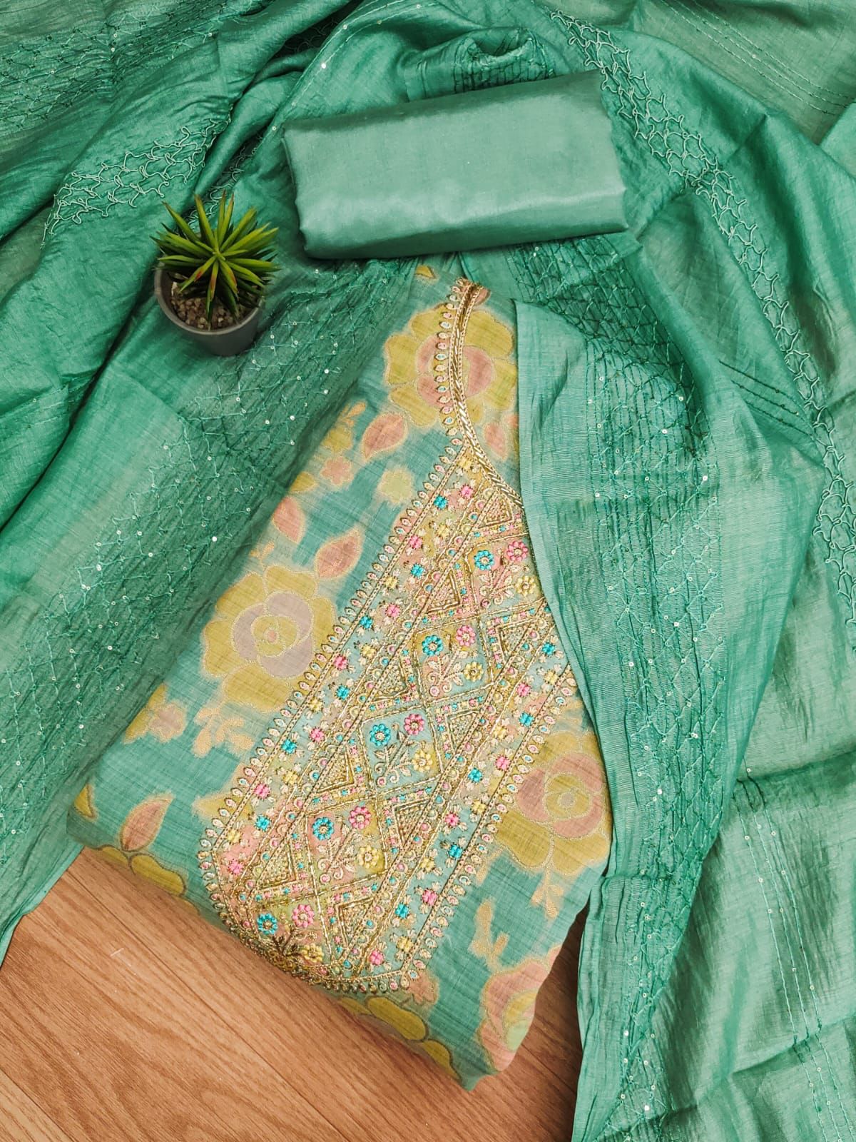 Women's Jaqcard Embroidery Work Unstitched Salwar Suit Dress Material