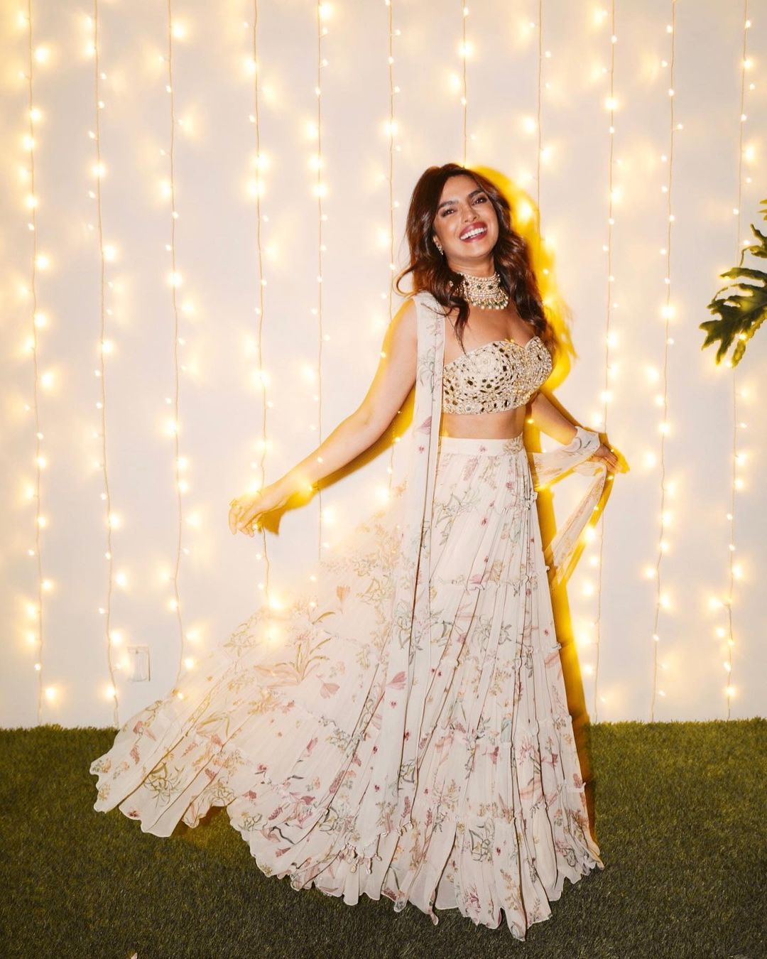 Sabyasachi Designer Lehenga Choli with high quality embroidery work We Sabyasachi Designer Lehenga Choli with high quality embroidery work We