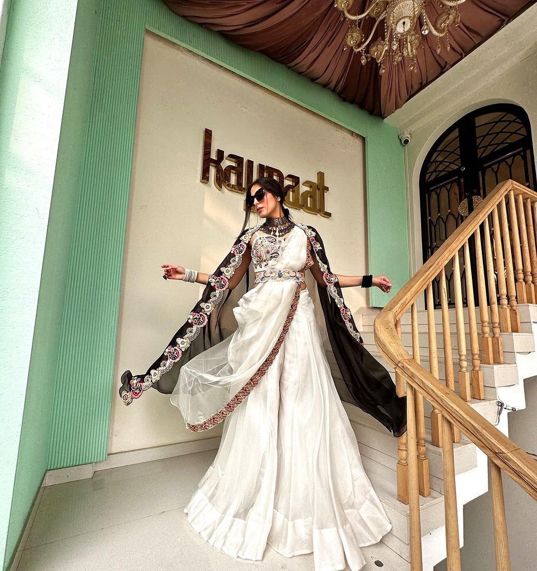 Palazzo Long Jacket Style Dress White Designer Chaniya Palazzo Top Jacket Dress Bridesmaid Dress India Palazzo Long Jacket Style Dress White Designer Chaniya Palazzo Top Jacket Dress Bridesmaid Dress India