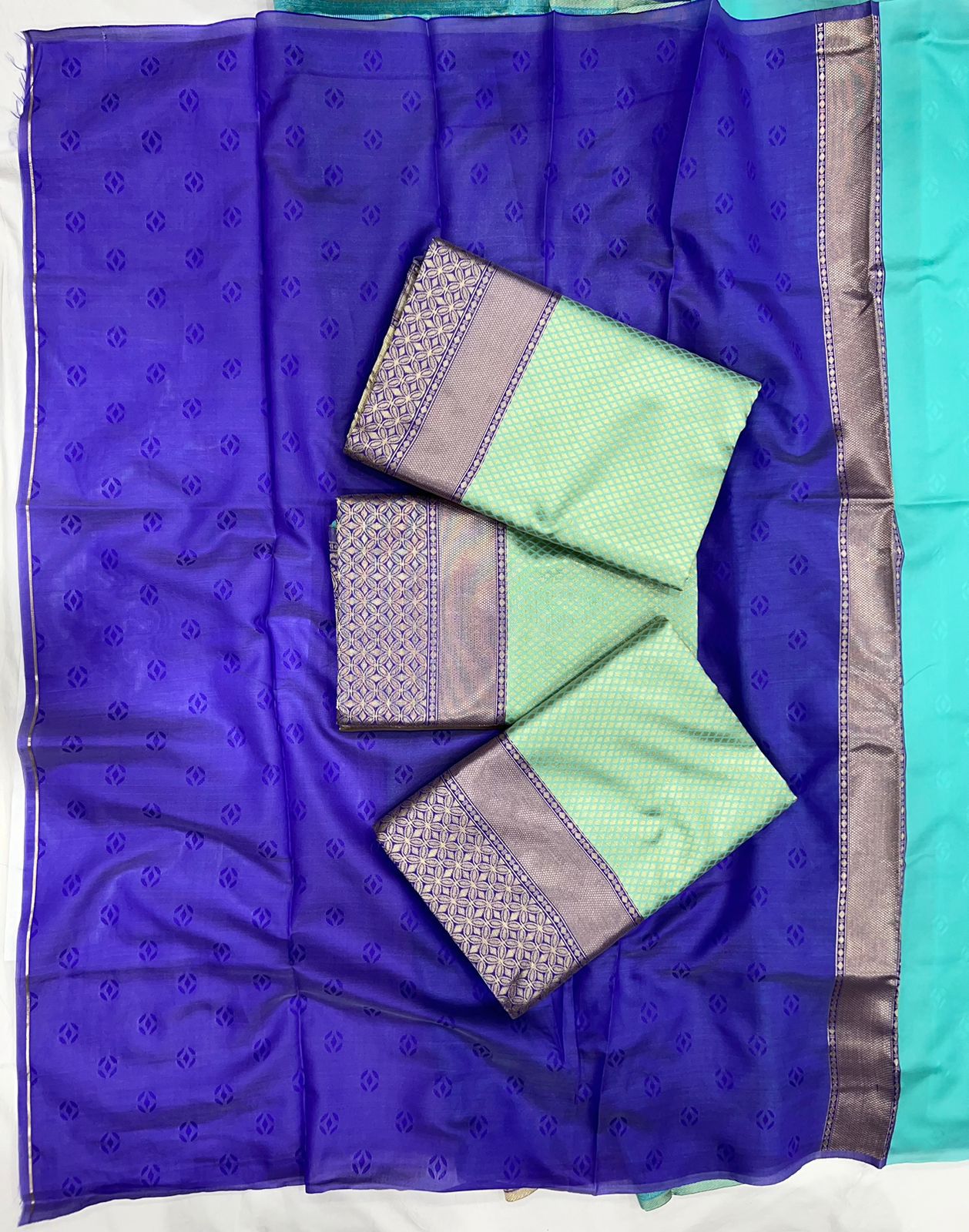 Luxurious Banarasi Saree: Timeless Elegance Redefined