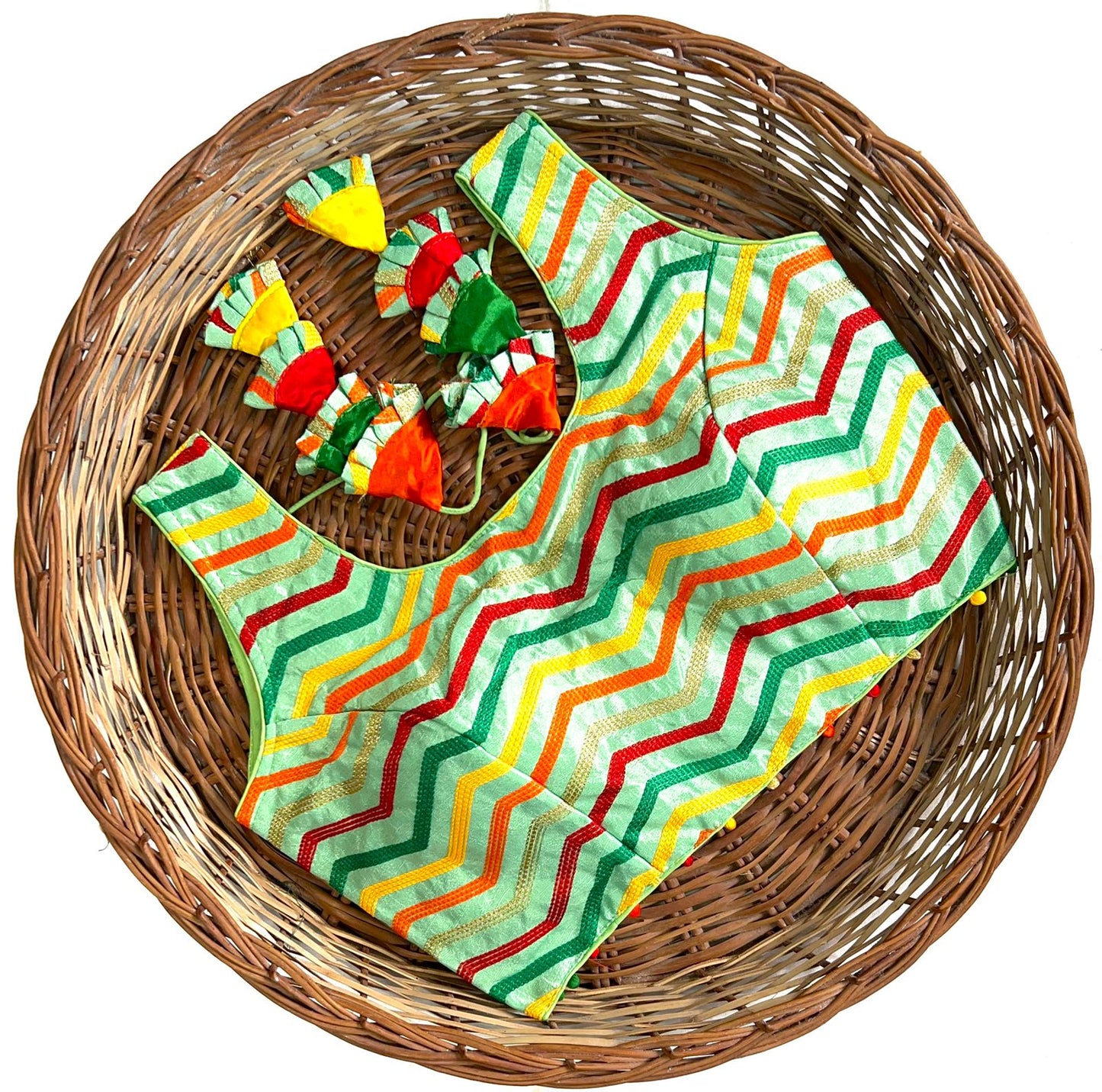 Blouse has thread work and chain stitch work