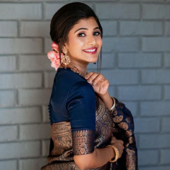 Navy Blue Women's Kanjivaram Soft Silk Saree With Blouse Piece, bollywood indian designer saree