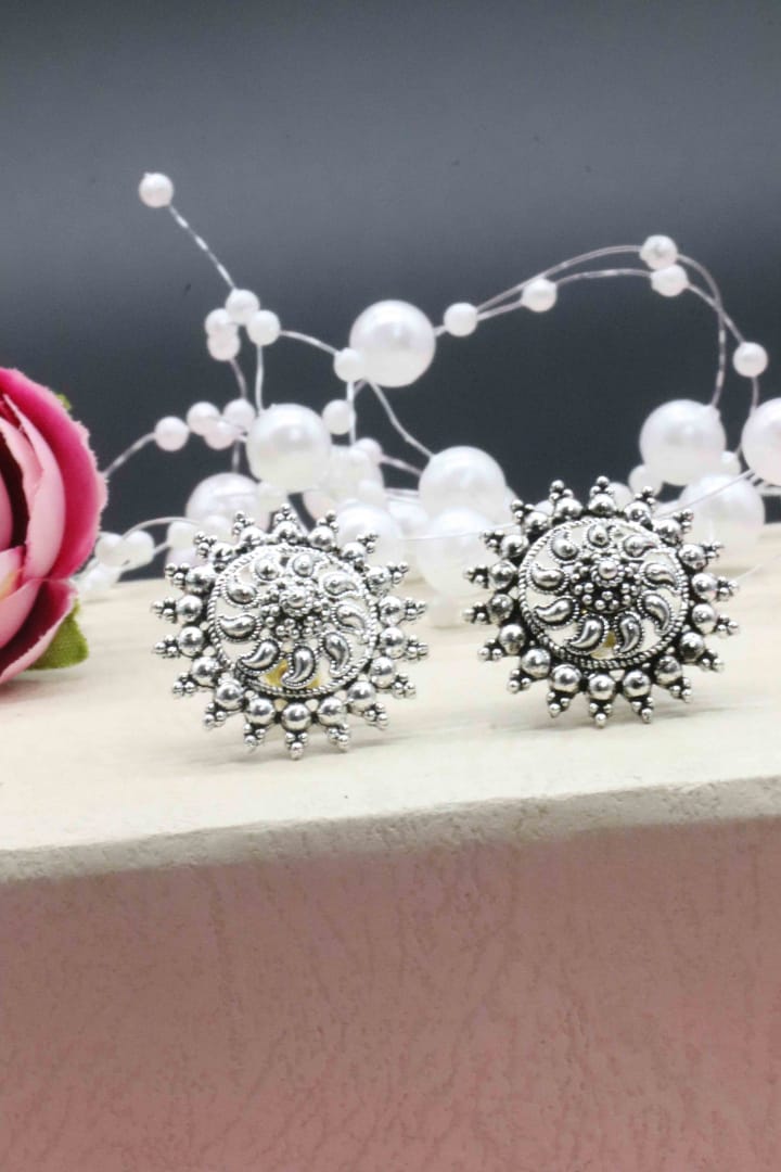 Fashion Latest Silver Style Stud Earrings Tops for Women and Girls