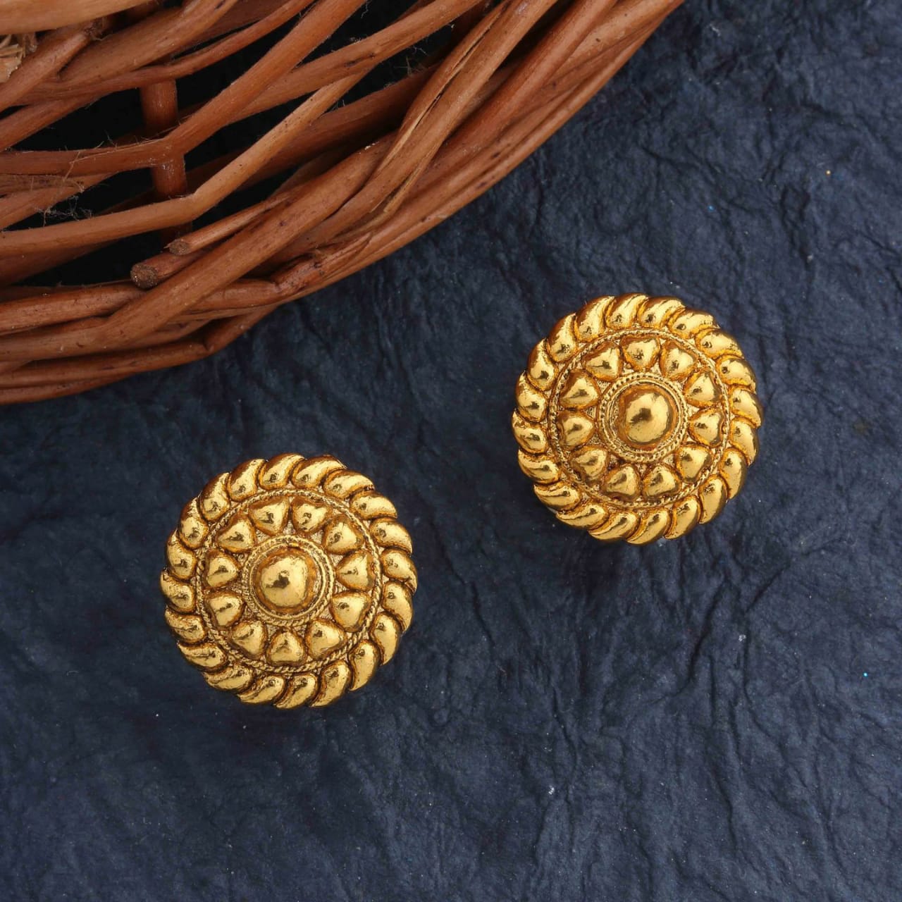 Fashion Sterling American Diamond Impressive Unique Stud Earring Women and Girls