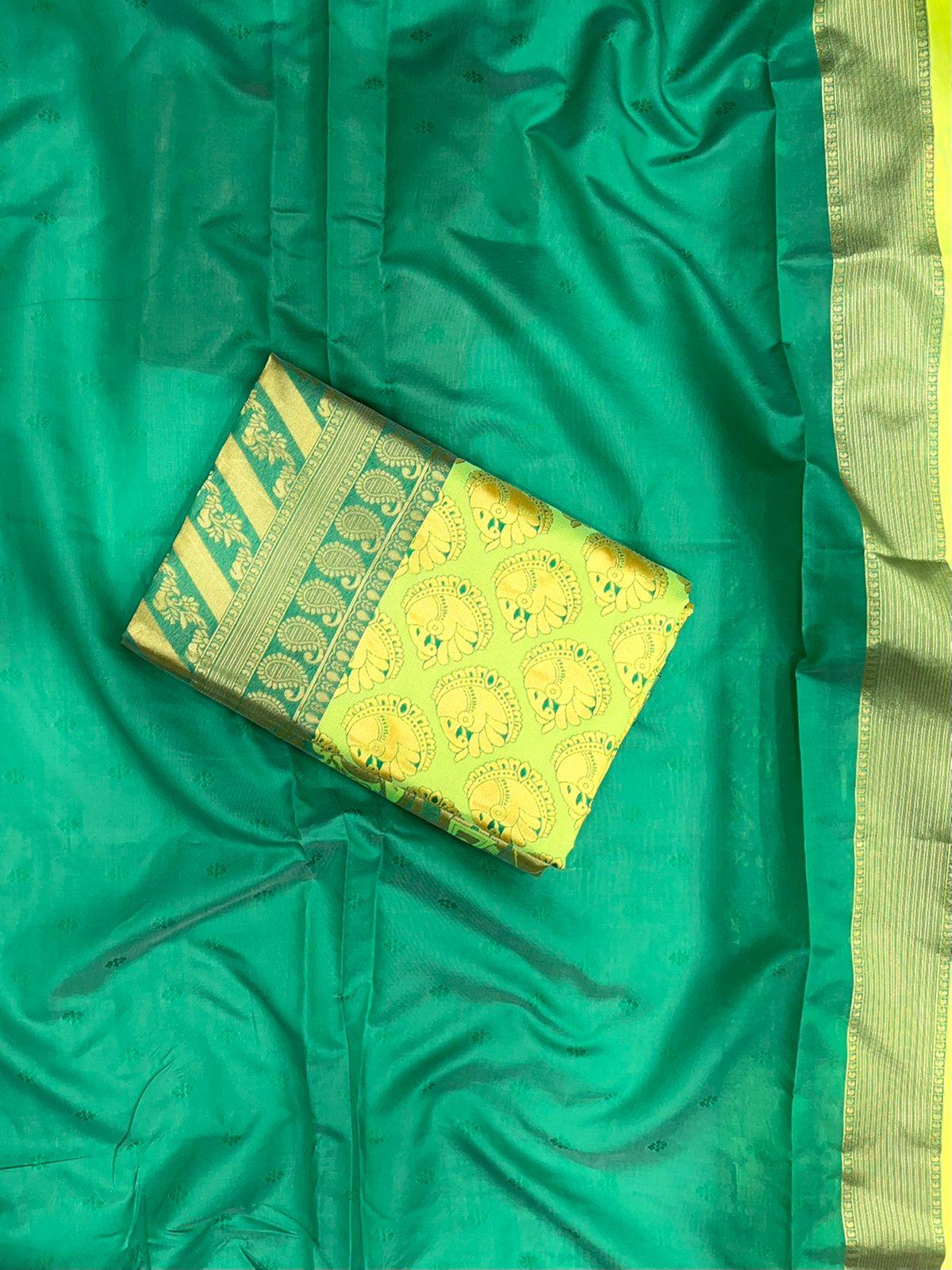 Woven Kanjivaram Pure Silk saree Yellow