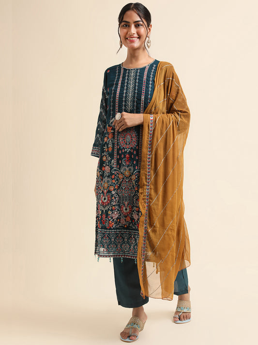 Pakistani Suit Design: Elevate Your Style with Exquisite Elegance