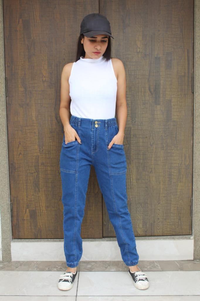 Women Regular Mid Rise Blue Jeans