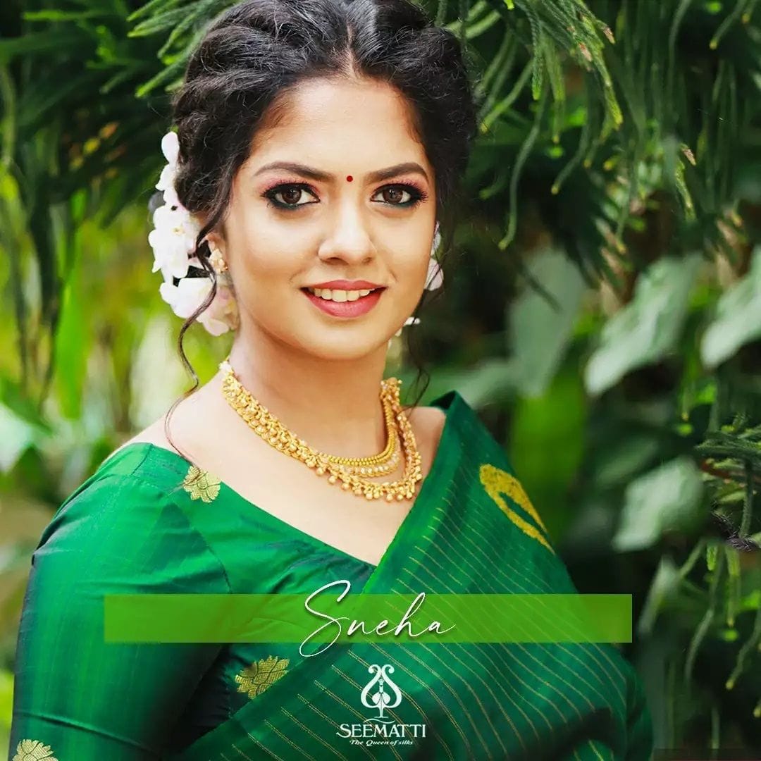 Embraced with serene, ethereal Kanchipuram bridal saree from  @seemattitextiles, Anupama Mohan emanates refined entrance. Happy married  li... | Instagram
