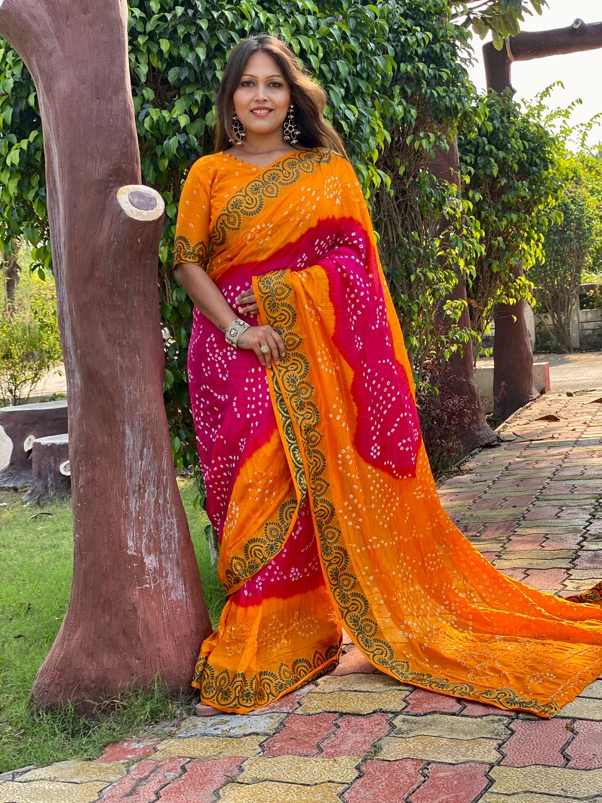 Bandhani saree with Blouse