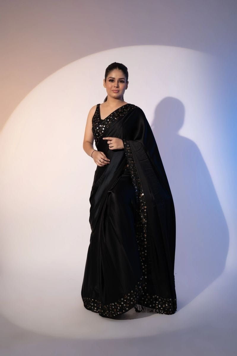 Very Beautiful Black Saree Designs| Plain Black Saree Designing Ideas|  Party Wear Saree| | Fancy sarees party wear, Saree designs, Dress sewing  tutorials