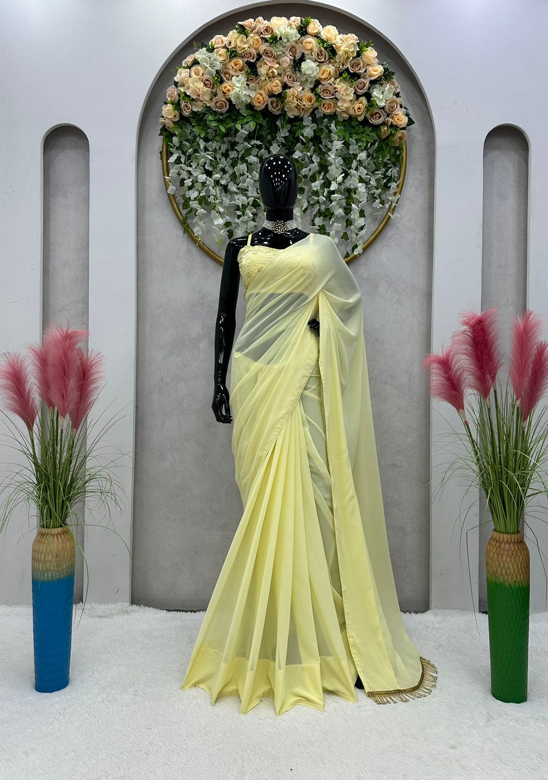 White & Yellow Saree at Rs 910 | Fancy Sarees in Surat | ID: 10609598588