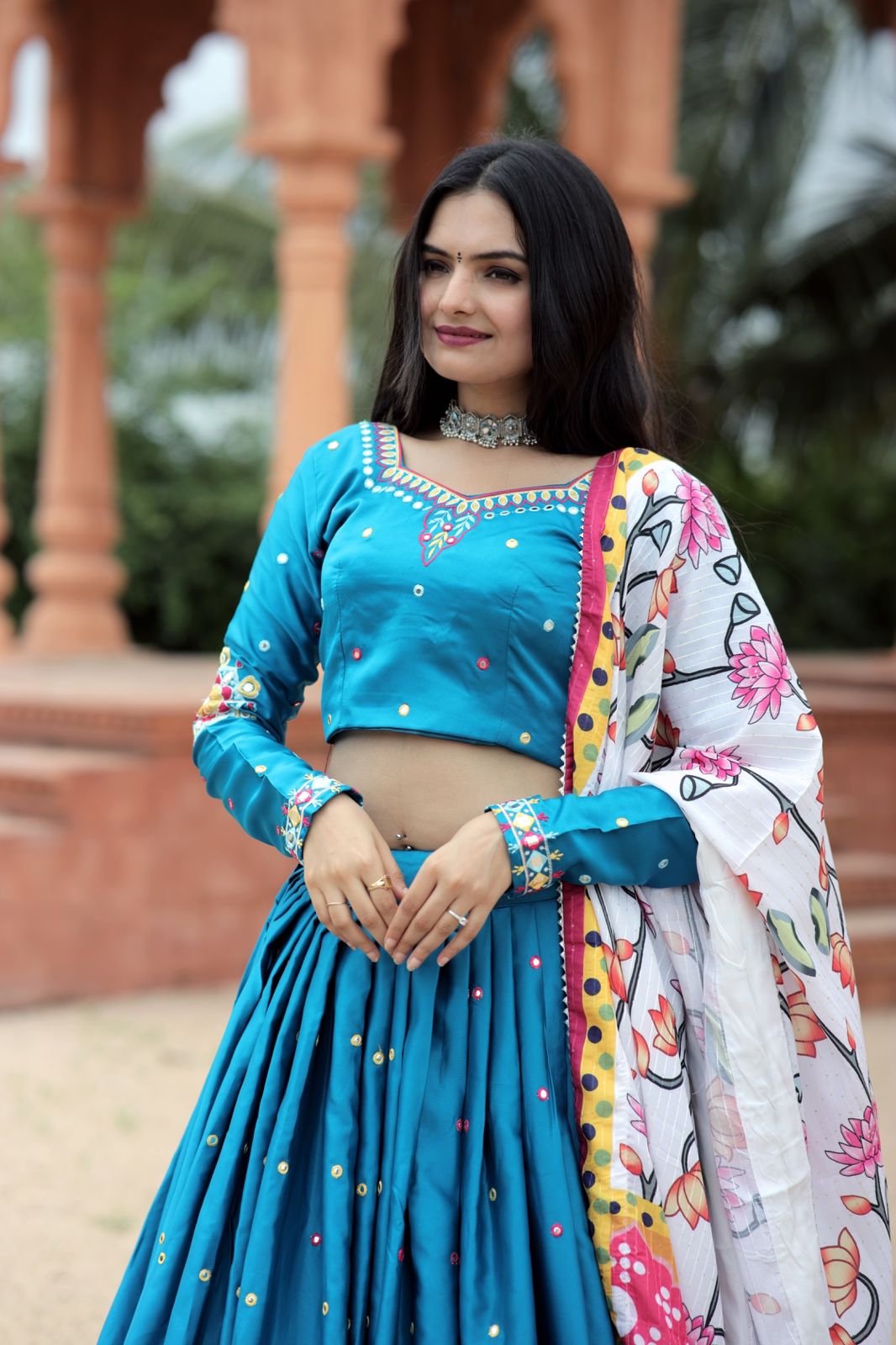 Sangeet Lehenga Dress, Indian Gujrati Lehenga, Navratri Lehanga With  Dupatta and Blouse, Traditional Ghagra Choli For Women, Festival Dress