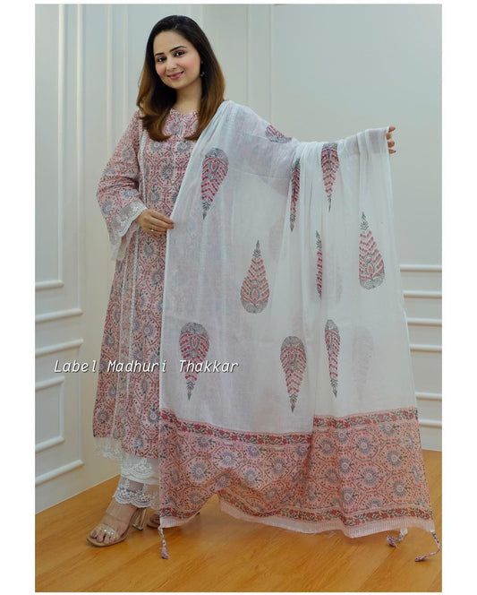 Ivory Digital Print Pakistani suit