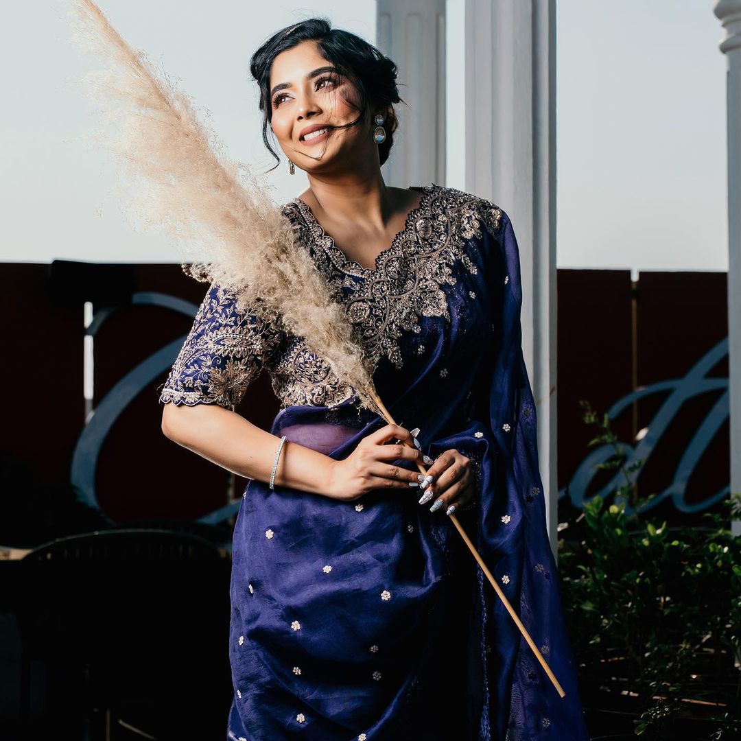 Gorgeous Aishwarya Shindogi in Samyakk's Dark Indigo Blue Pearl Embroidered Organza saree