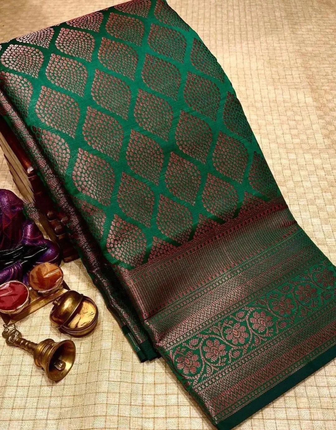 Woven Banarasi Jacquard, Pure Silk Saree  (Light Green)
