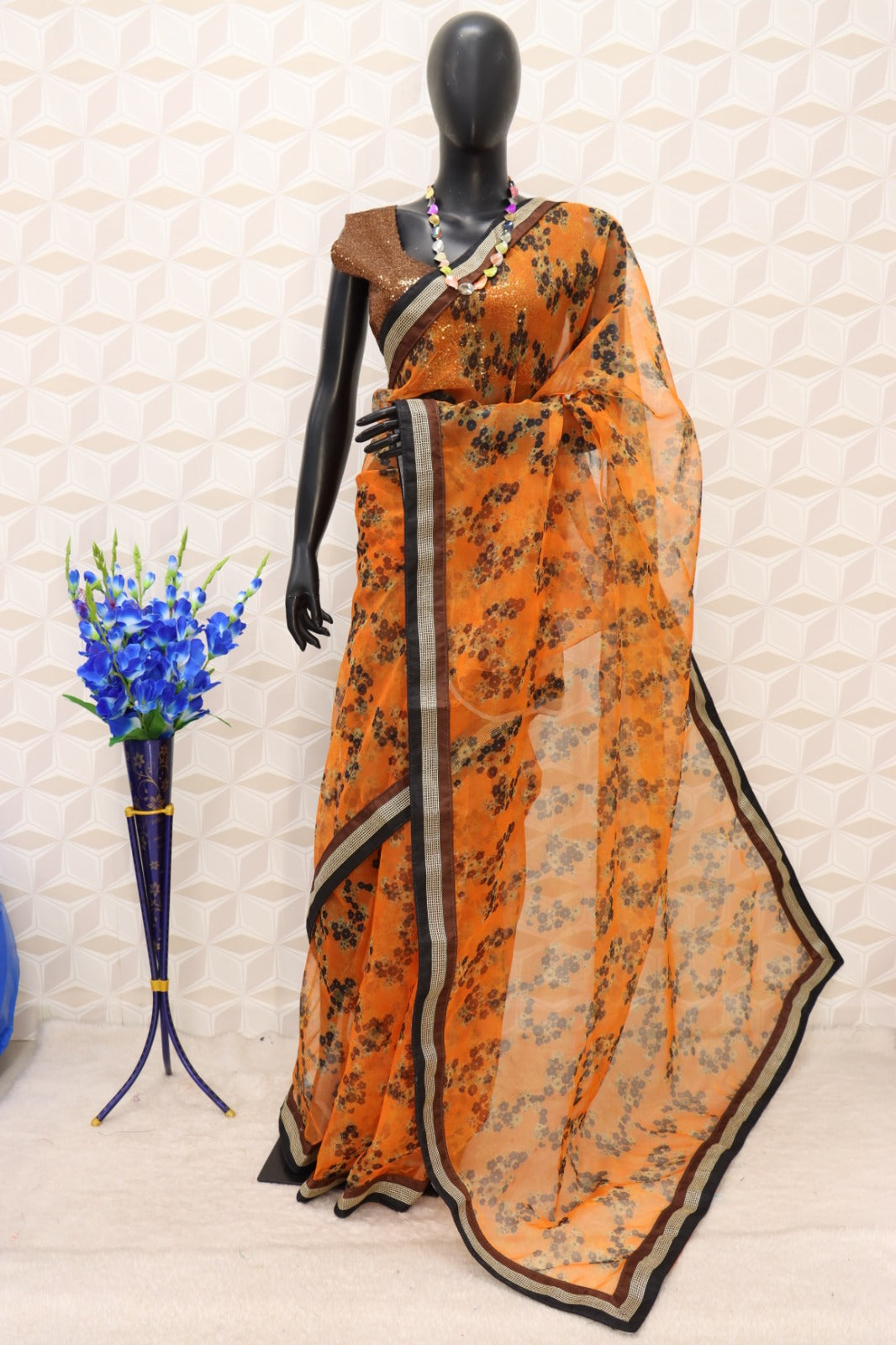 Alia Bhatt looks spectacular in a floral saree
