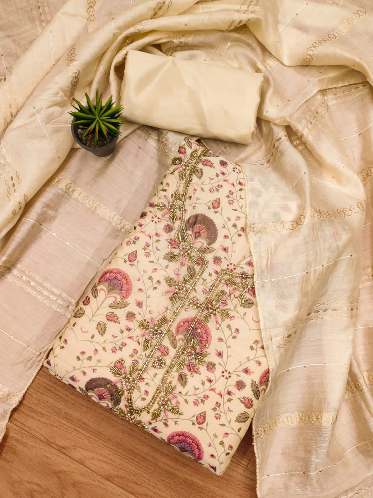 Women's Heavy Modal print handWork Unstitched Salwar Suit Dress Material With Chanderi Work Dupatta