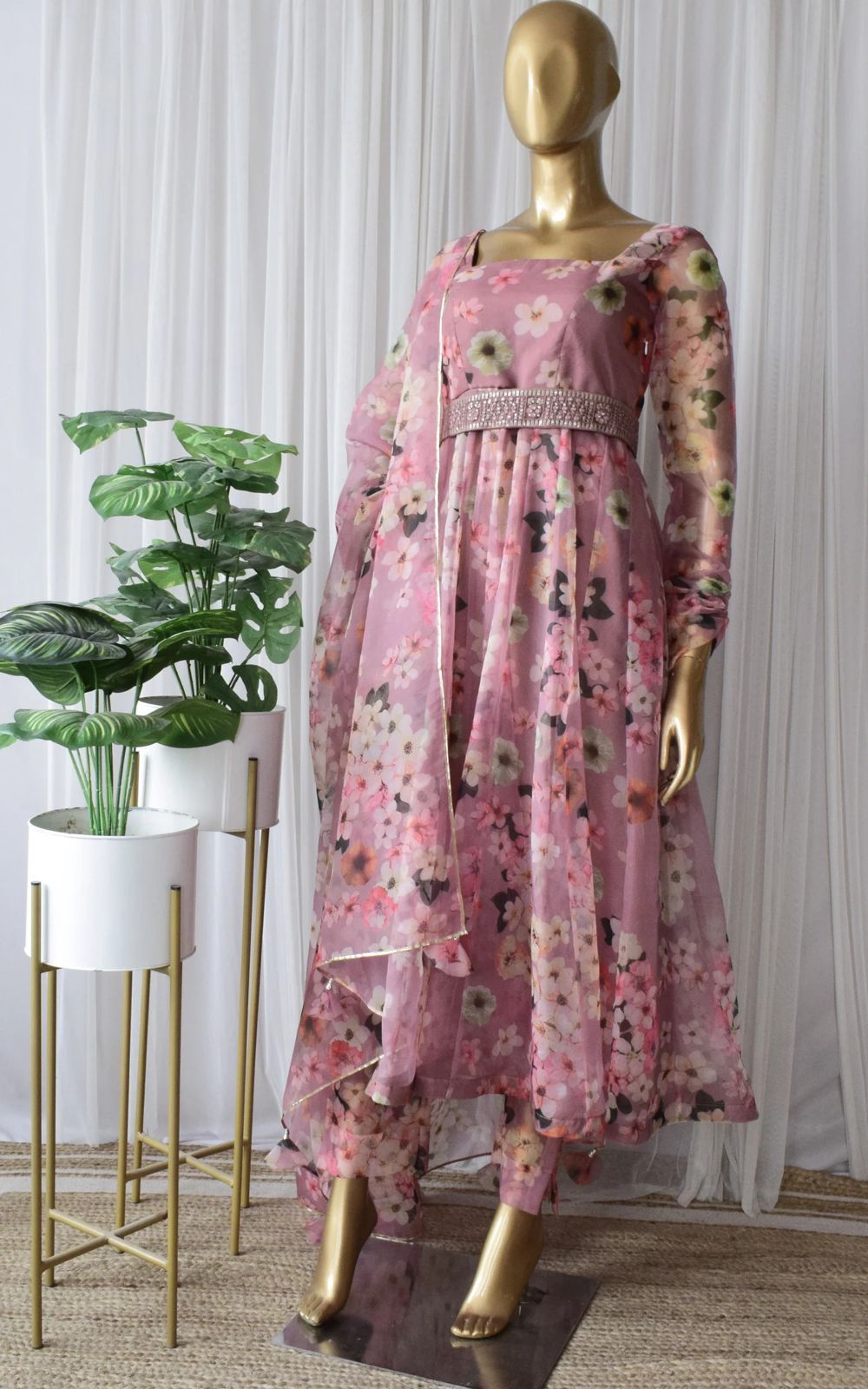 Luxurious Tibby Silk Suit for Elegant Evenings