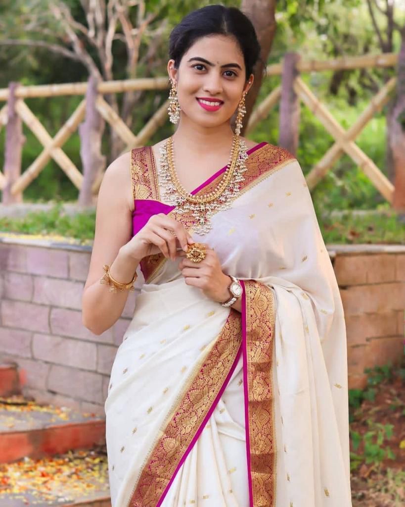 Luxurious Soft Lichi Silk Saree: Elevate Your Ethnic Wardrobe