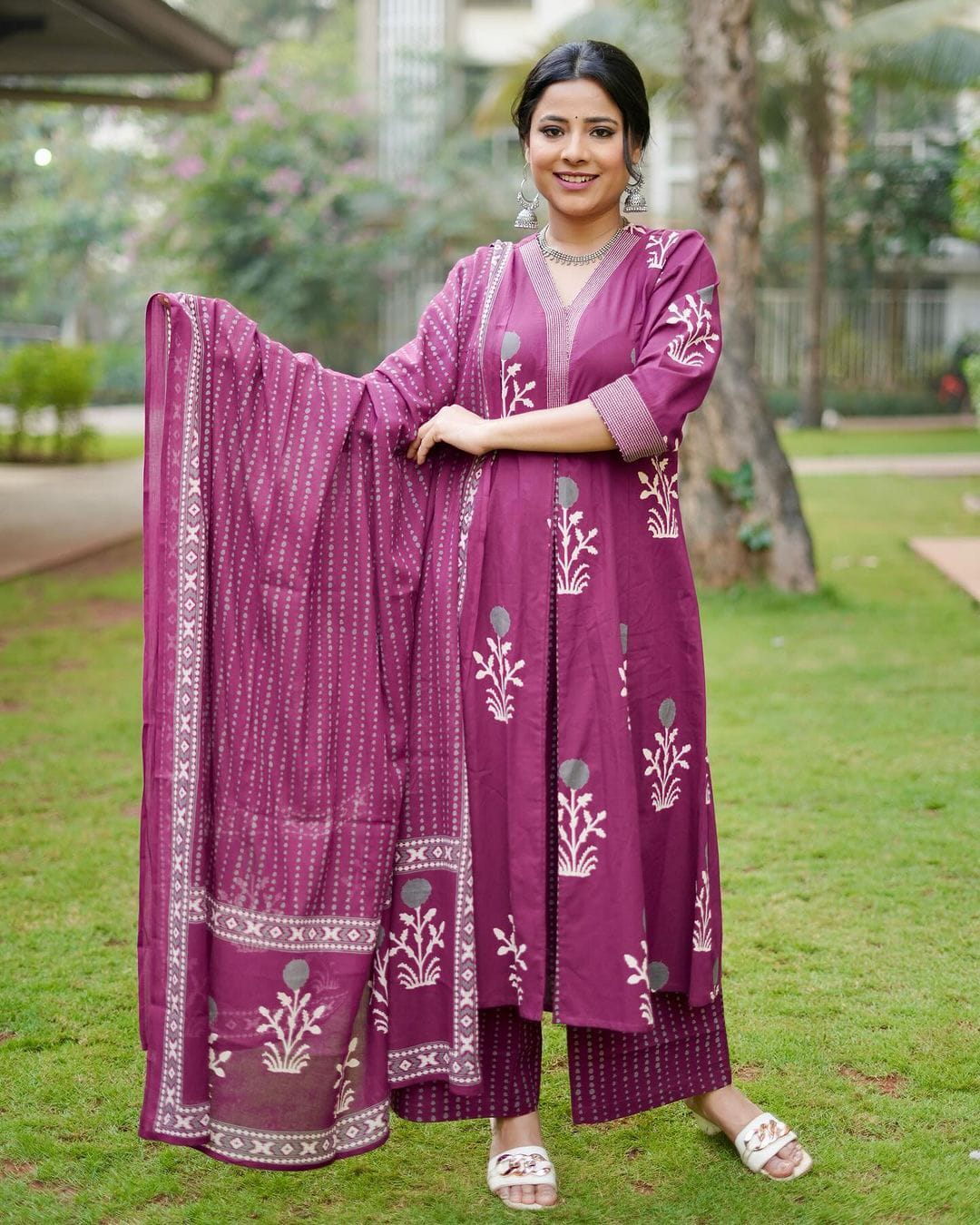 Elevate Your Style with Cotton Kurta Set for Women