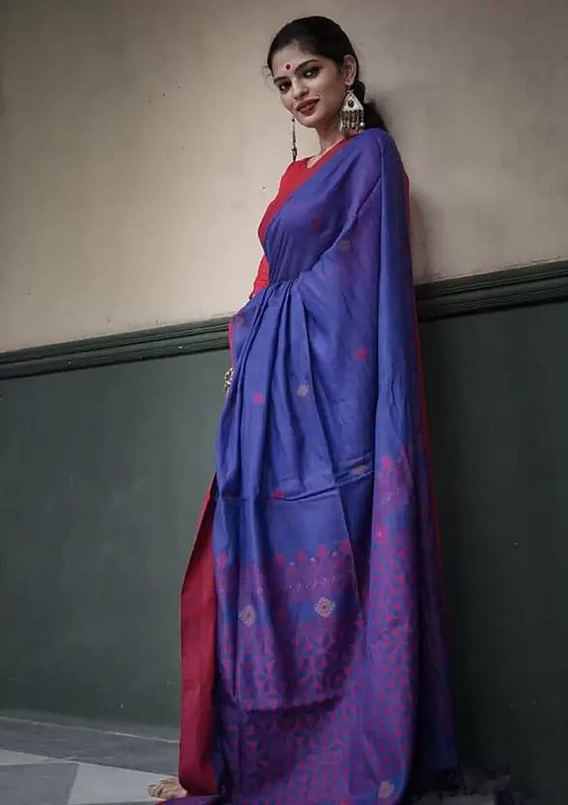 Elevate Your Style with the Exquisite db Banarasi Saree