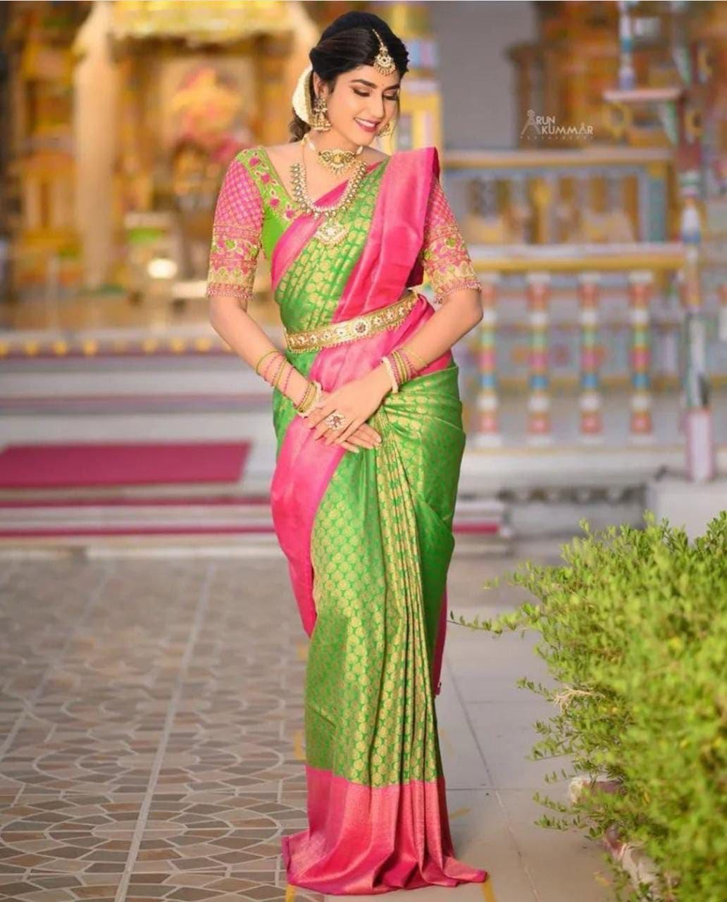 Exquisite Banarasi Saree Design