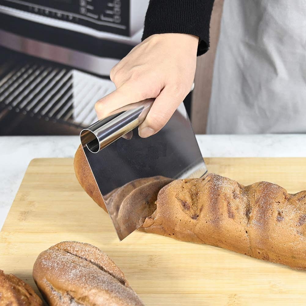 Stainless Steel Dough, Pastry Cutter, Scraper with Cutting Measuring Scale Pastry Cutter