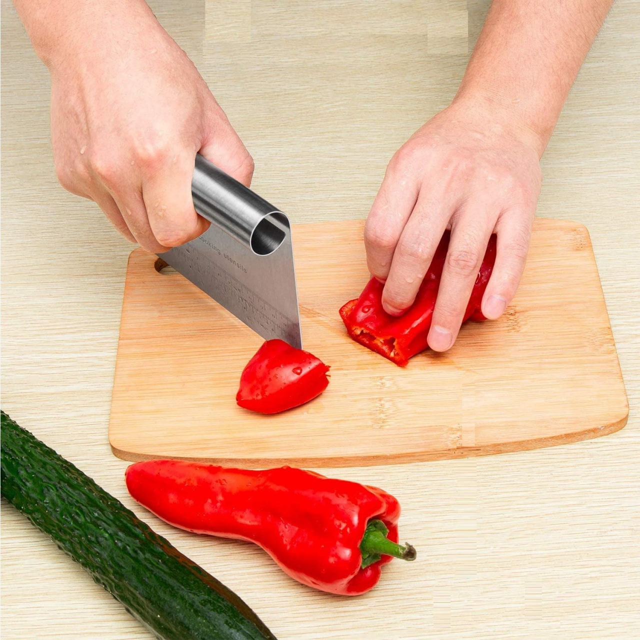 Stainless Steel Dough, Pastry Cutter, Scraper with Cutting Measuring Scale Pastry Cutter