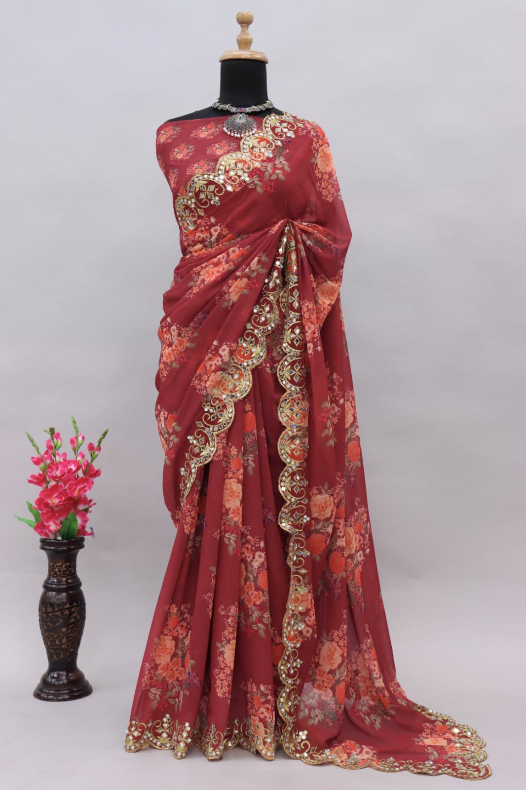 Beautiful Mirror Saree - Dharti Bandhani