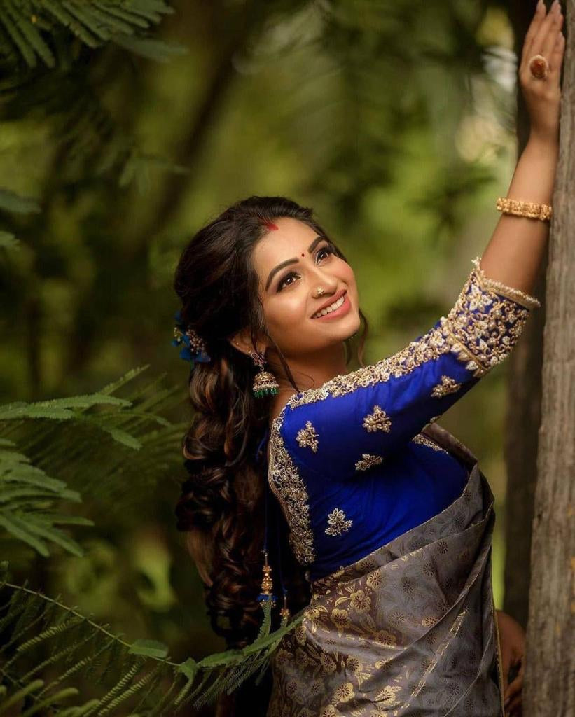Mouni Roy's floral saree, like most of her sarees, looks perfect for not  just spring but for all seasons - BridalTweet Wedding Forum & Vendor  Directory