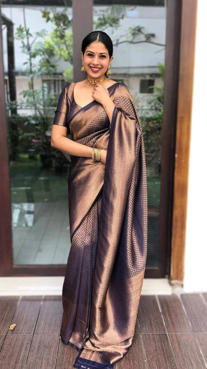 BEAUTIFUL RICH PALLU & JACQUARD WORK ON ALL OVER THE SAREE - Dharti Bandhani