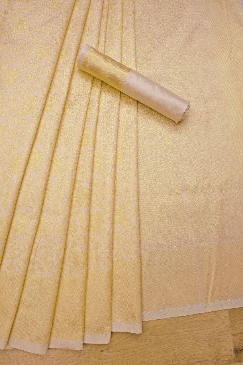 Beautiful Off White Colour Banarasi Weaving Silk Saree