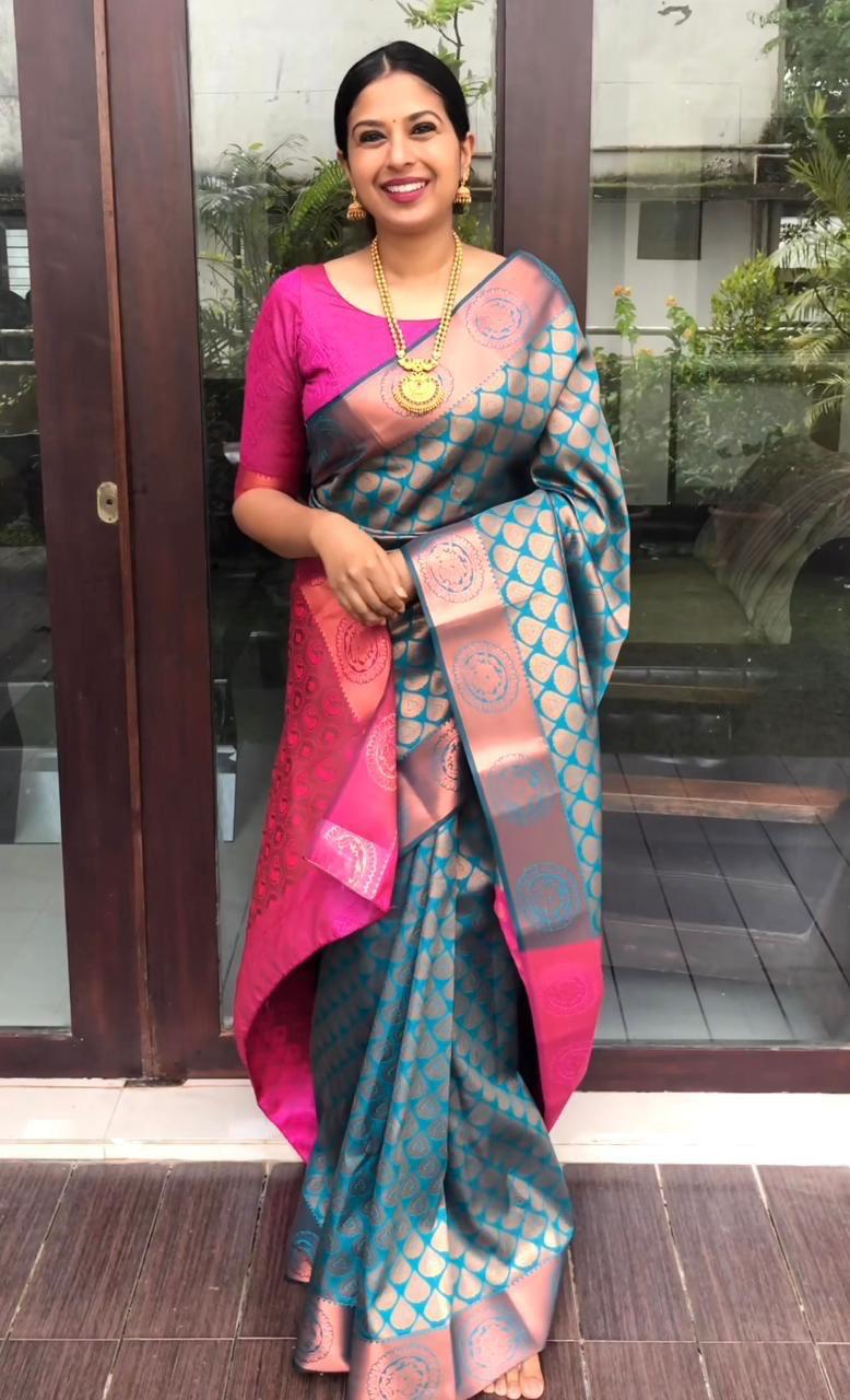 Soft Bnarasi Silk Woven Saree With Rani Blouse