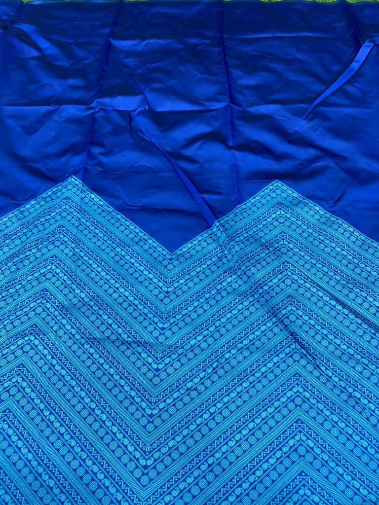 Blue Bnarasi Silk Woven Saree With Blouse