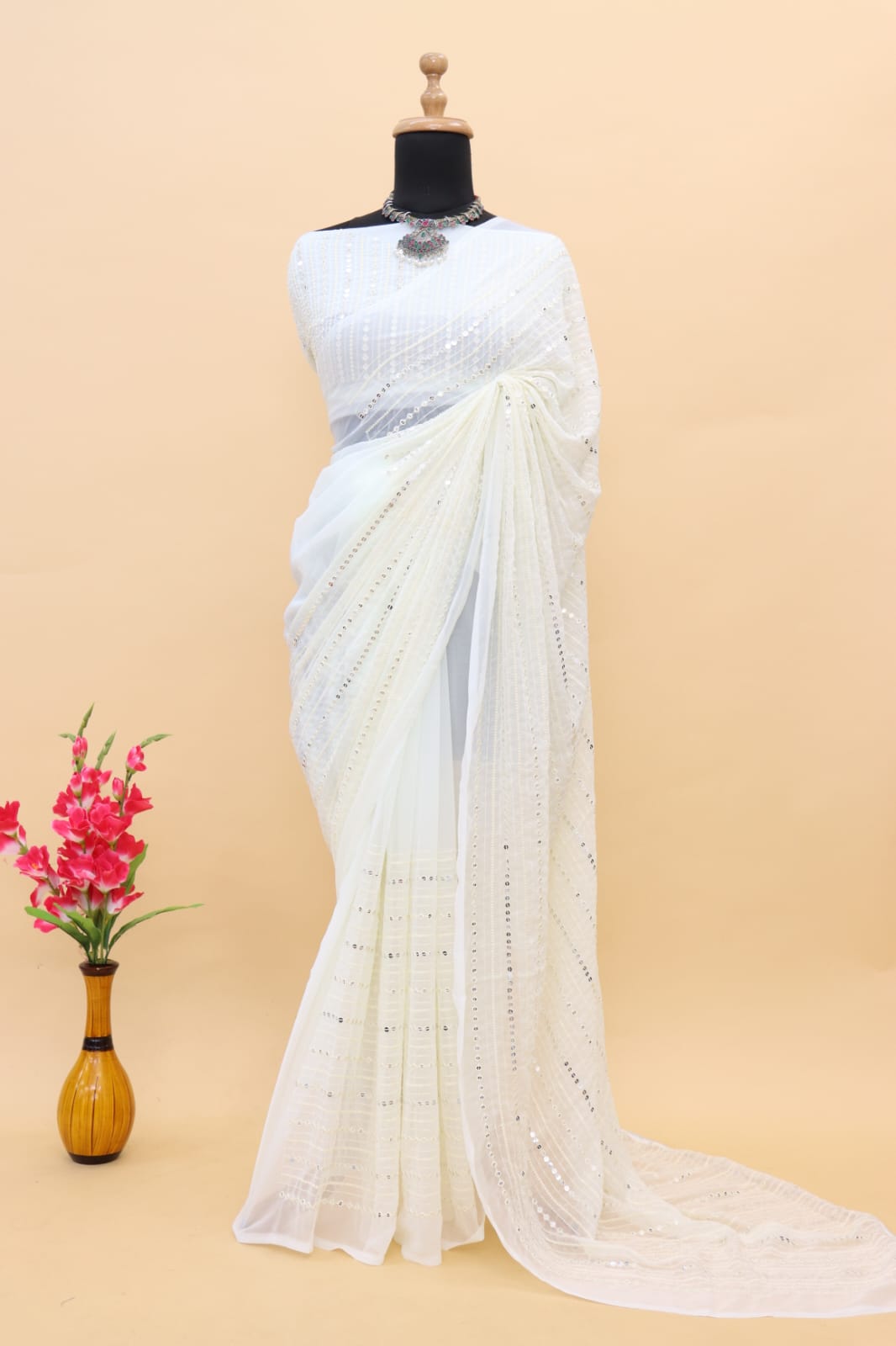 Designer Trending Embroidery Saree