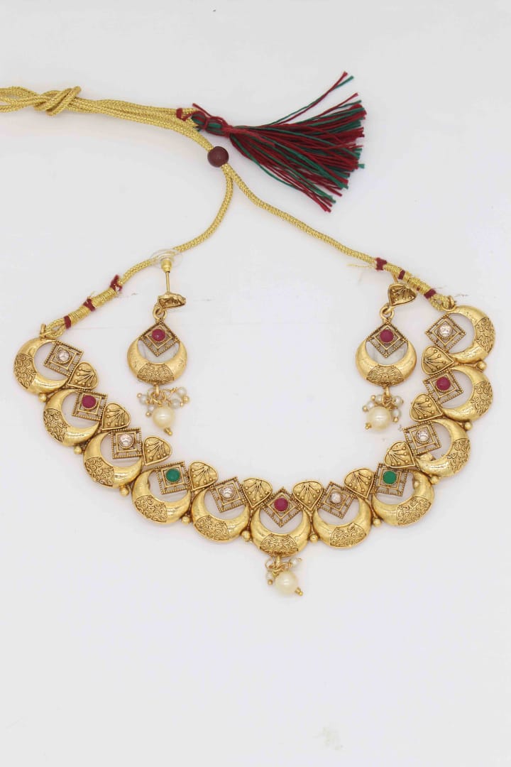 Traditional Jewellery set for women Gold-Plated Temple Necklace Set For Women & Girls