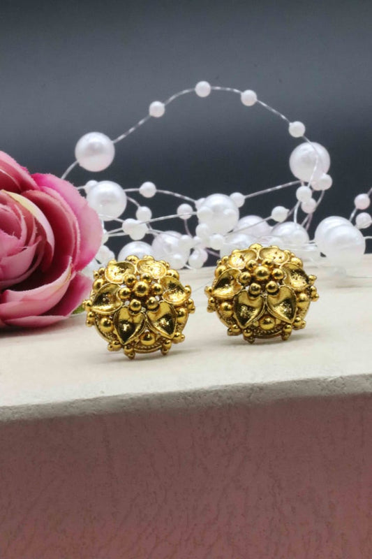 Fashion Gold  Diamond Impressive Unique Stud Earring Women and Girls
