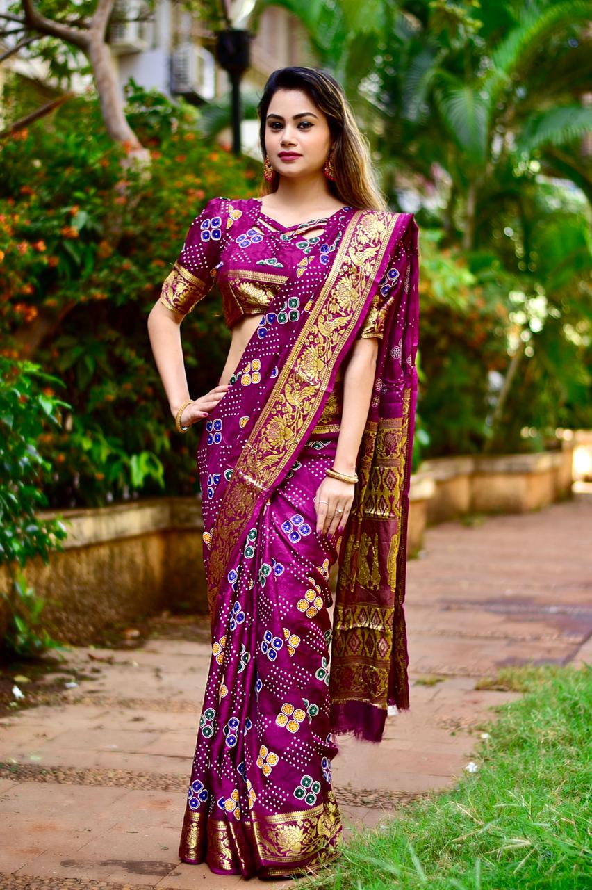 beautiful  Print Bandhani Saree