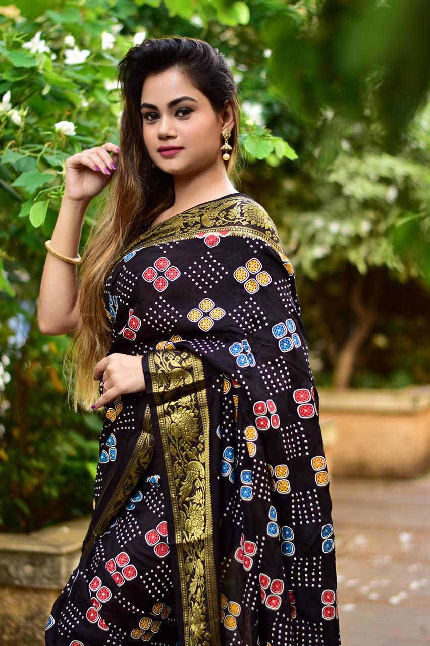 beautiful  Print Bandhani Saree