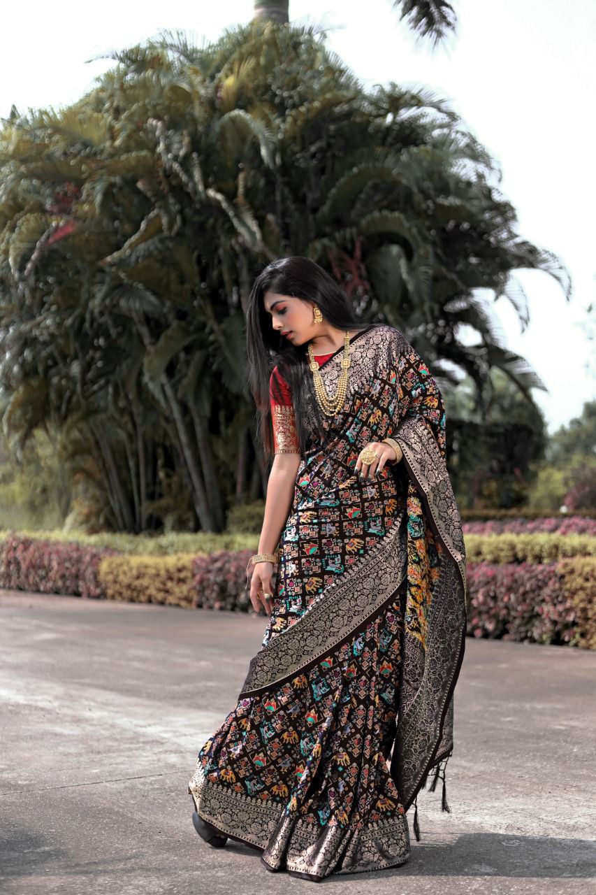 Must have this Designer Wedding Work Saree