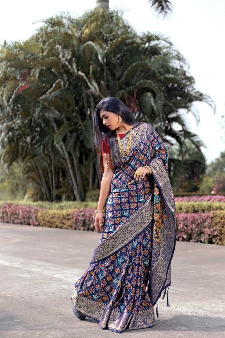 Must have this Designer Wedding Work Saree