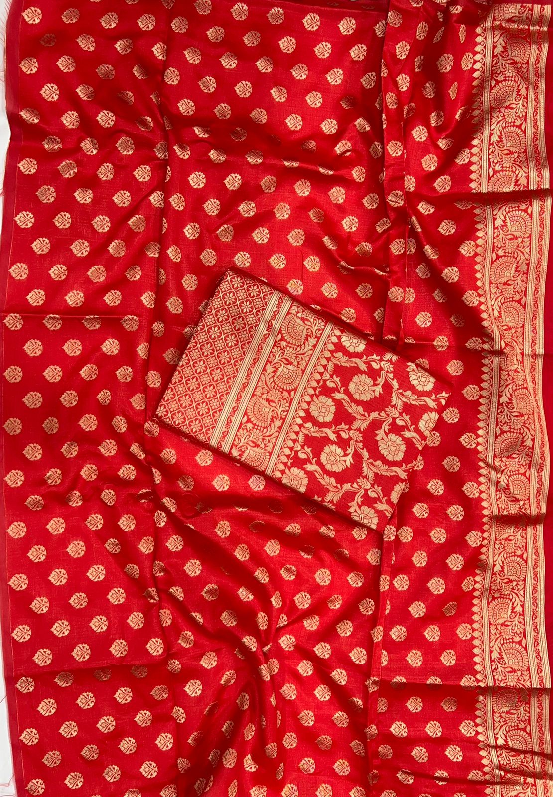 New Red Super Trending  Soft Lichi Silk Saree