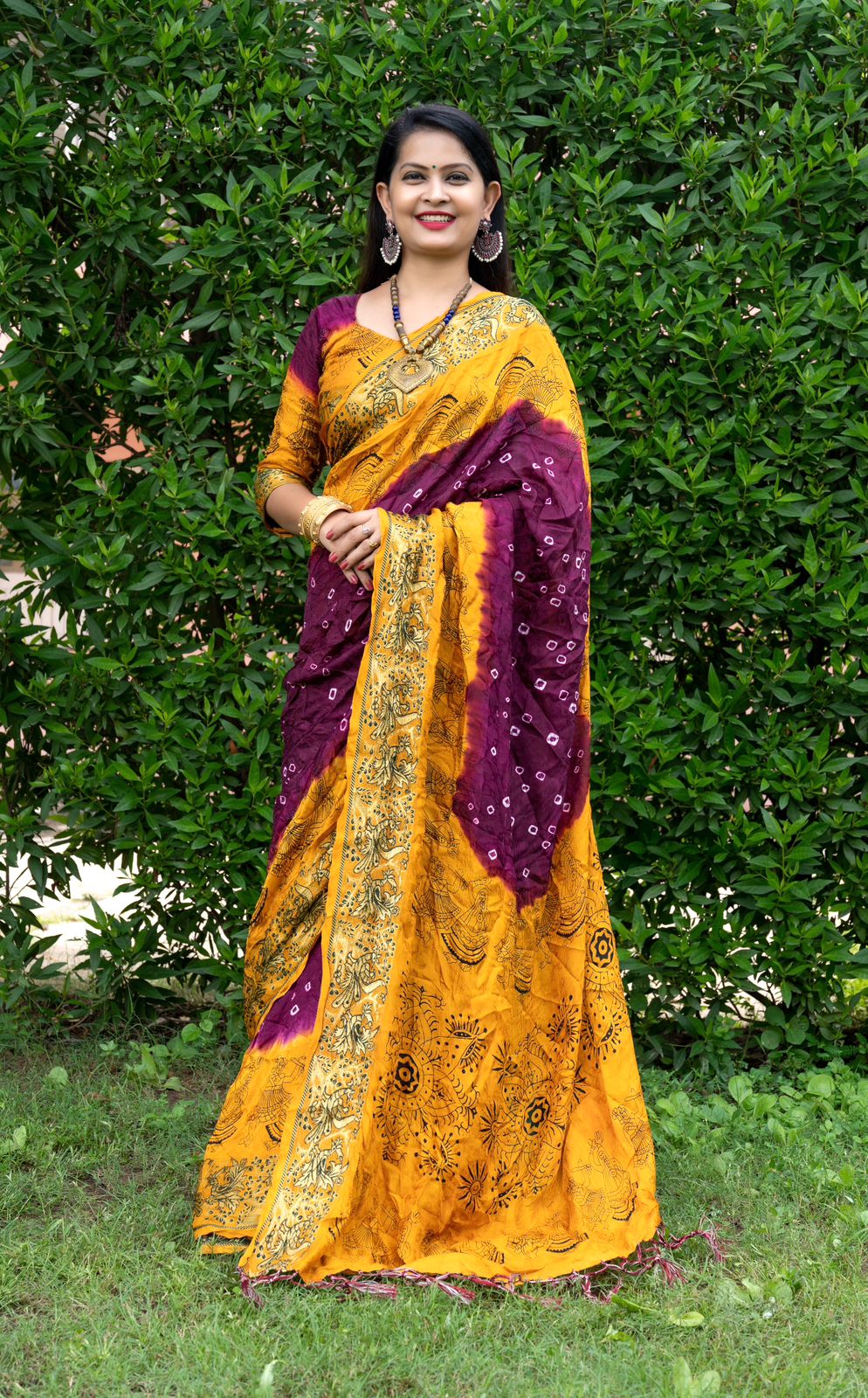 Heavy Hand Bandhej Saree With  Pallu And Jalar