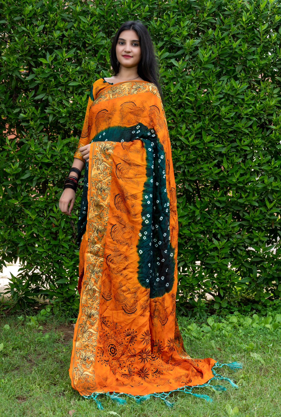 Heavy Hand Bandhej Saree With  Pallu And Jalar