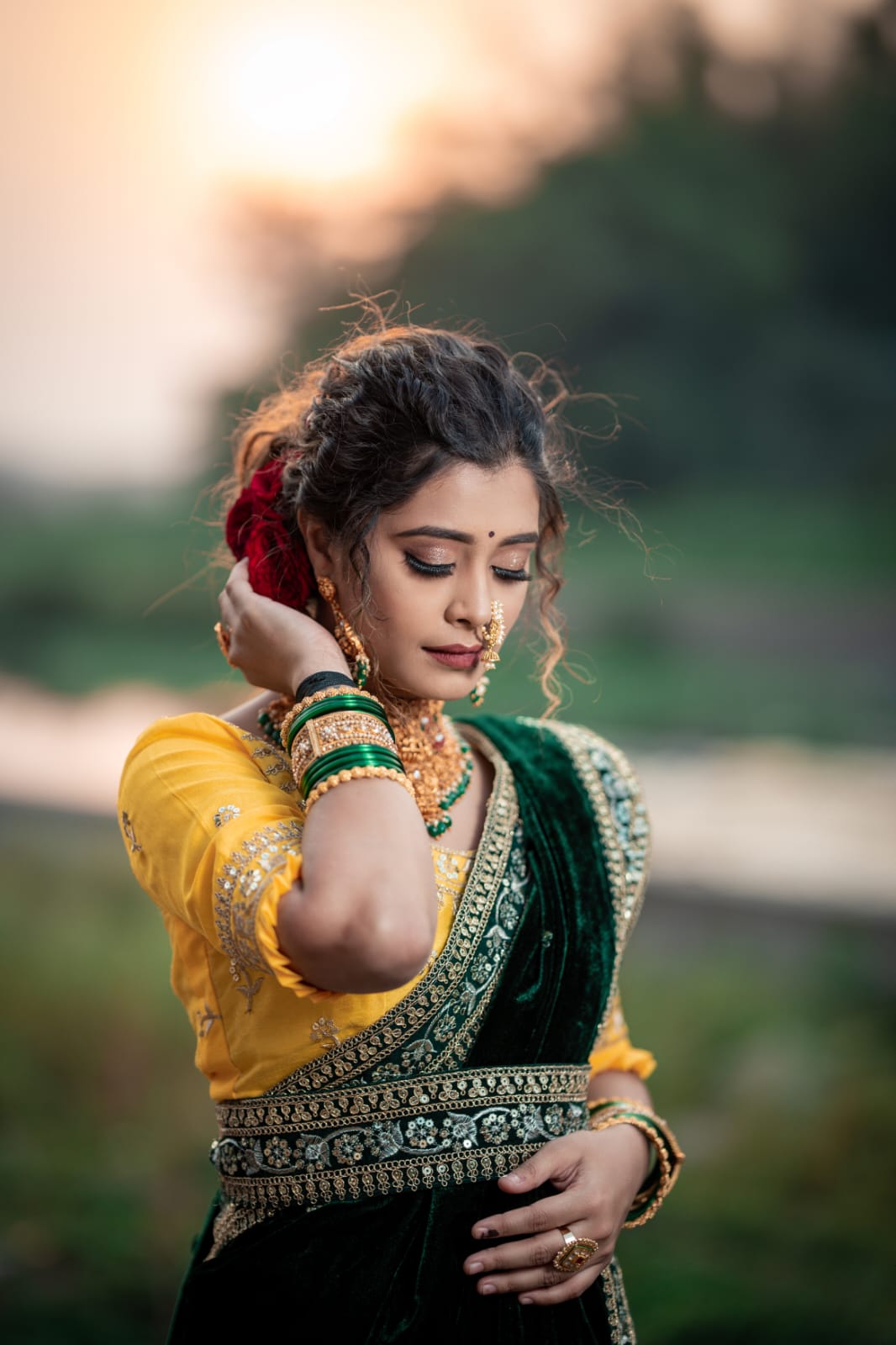 Maharashtrian Nauvari Saree Photoshoot Poses & Looks | Top 50+ Poses In  Nauvari saree | Bridal Looks - YouTube