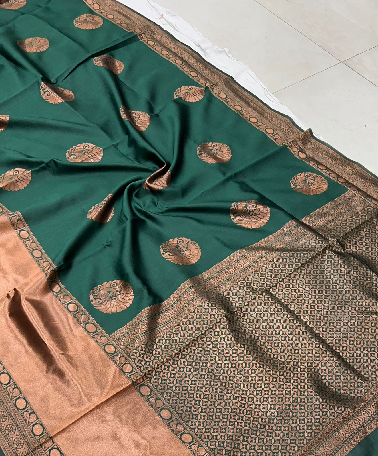 Green Beautiful Soft Lichi  Silk  Saree