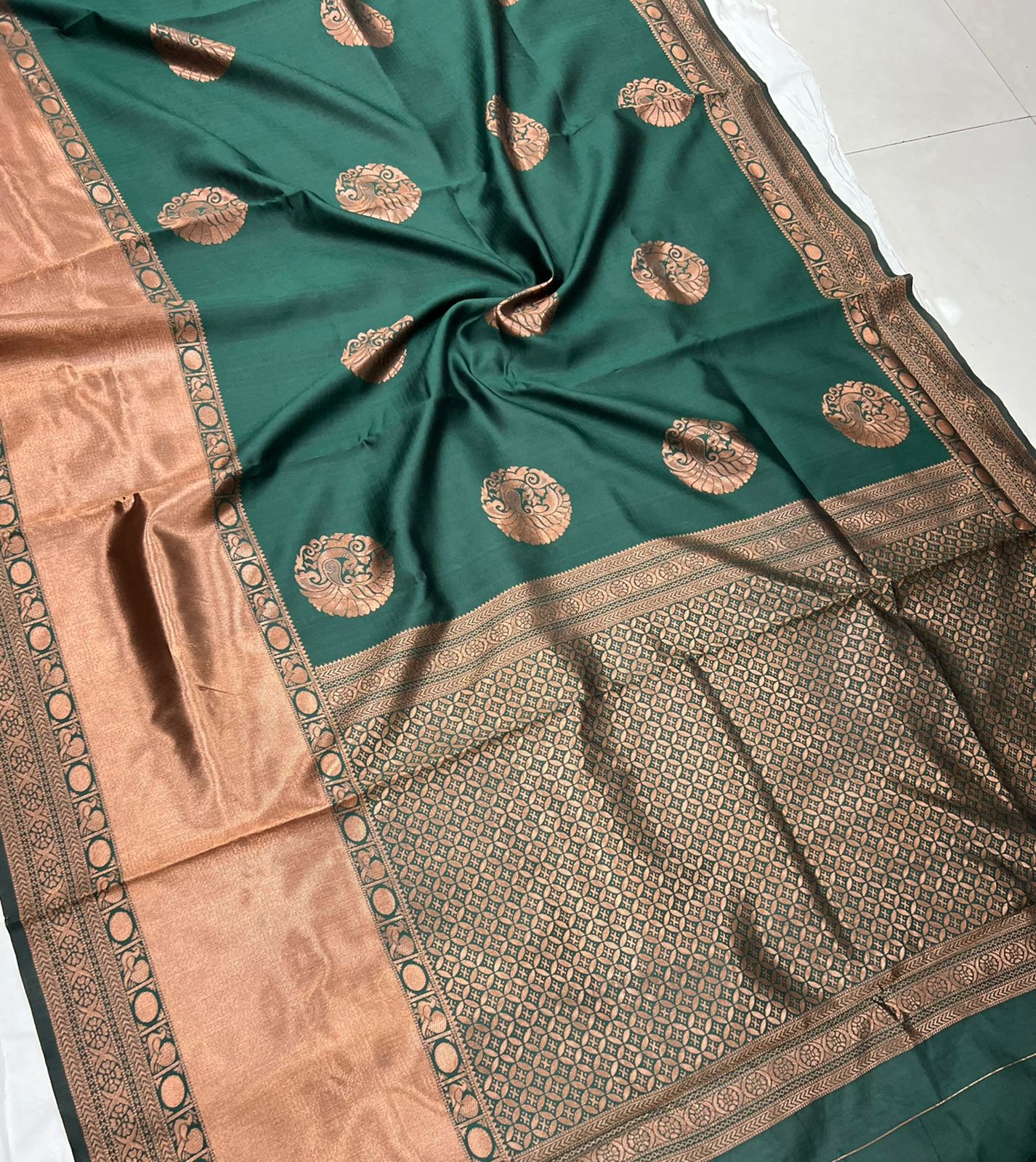 Green Beautiful Soft Lichi  Silk  Saree