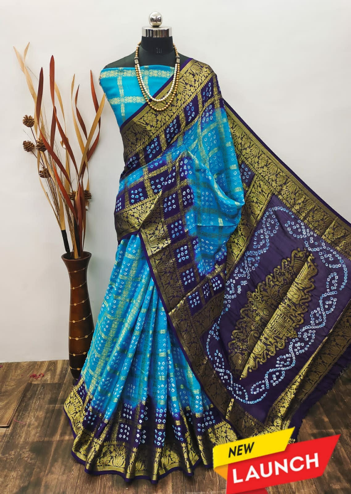 Hevy Chex  Bandhani Gharchola Saree